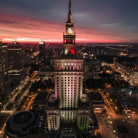 Love Metro Wifi 300Mbs 65'Tv Netflix Hbo Appletv+ Warsaw Exterior photo