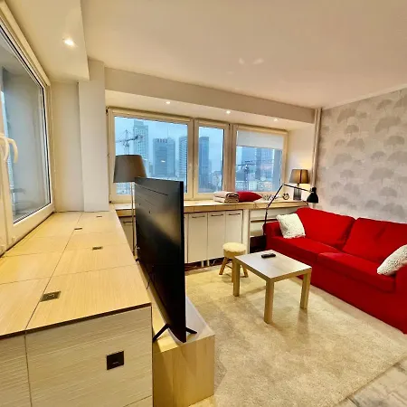 Love Metro Wifi 300Mbs 65'Tv Netflix Hbo Appletv+ Warsaw Exterior photo