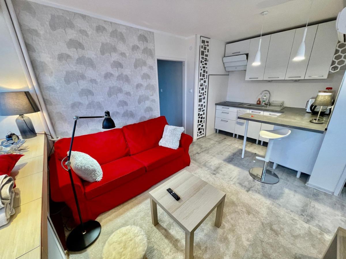 Metro Wifi 300mbs 65'tv Netflix Hbo Appletv+ Apartment