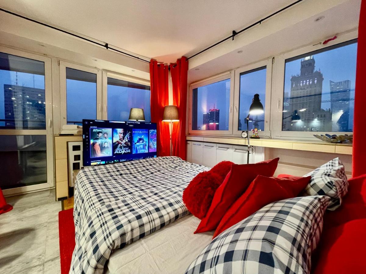 Apartment Metro Wifi 300mbs 65'tv Netflix Hbo Appletv+ Warsaw